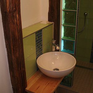 Badsanierung Waschbecken Nachher-Bild Zwei